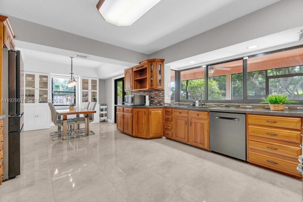 THE REDLANDS SEC 1 - Residential