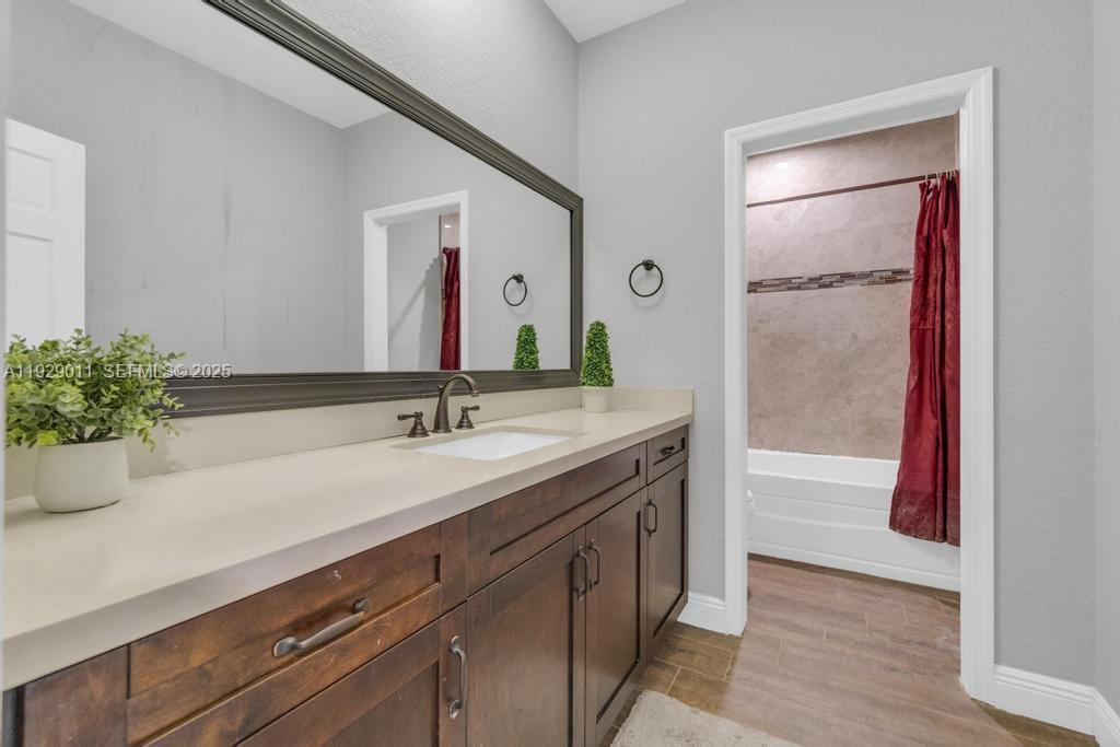 THE REDLANDS SEC 1 - Residential