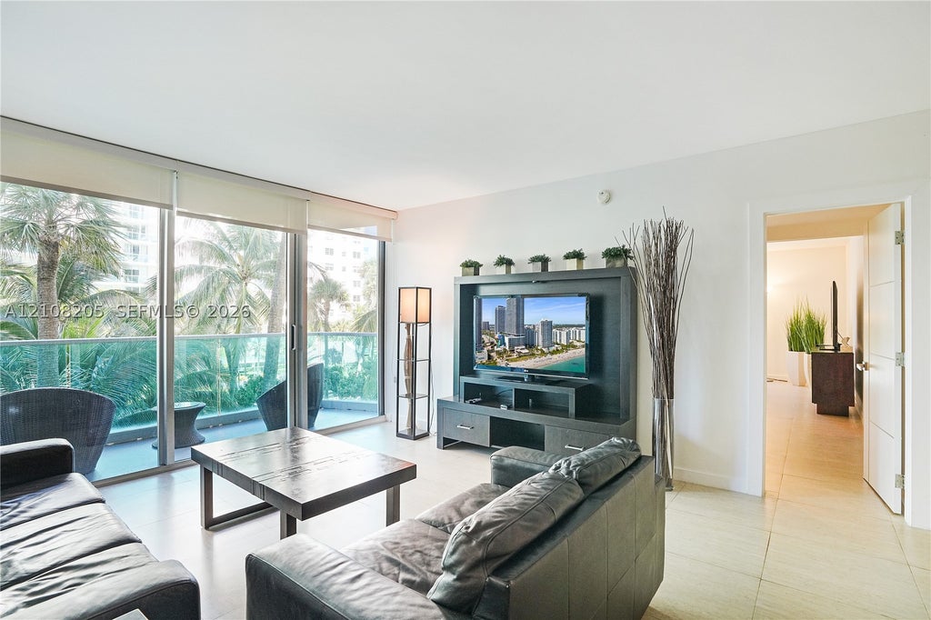 Photo of 4001 S Ocean Dr #3P, Hollywood, FL 33019 (MLS # A12108205)