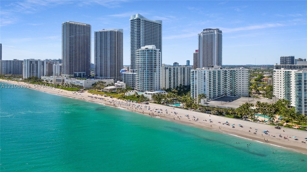 Photo of 4001 S Ocean Dr #3P, Hollywood, FL 33019 (MLS # A12108205)