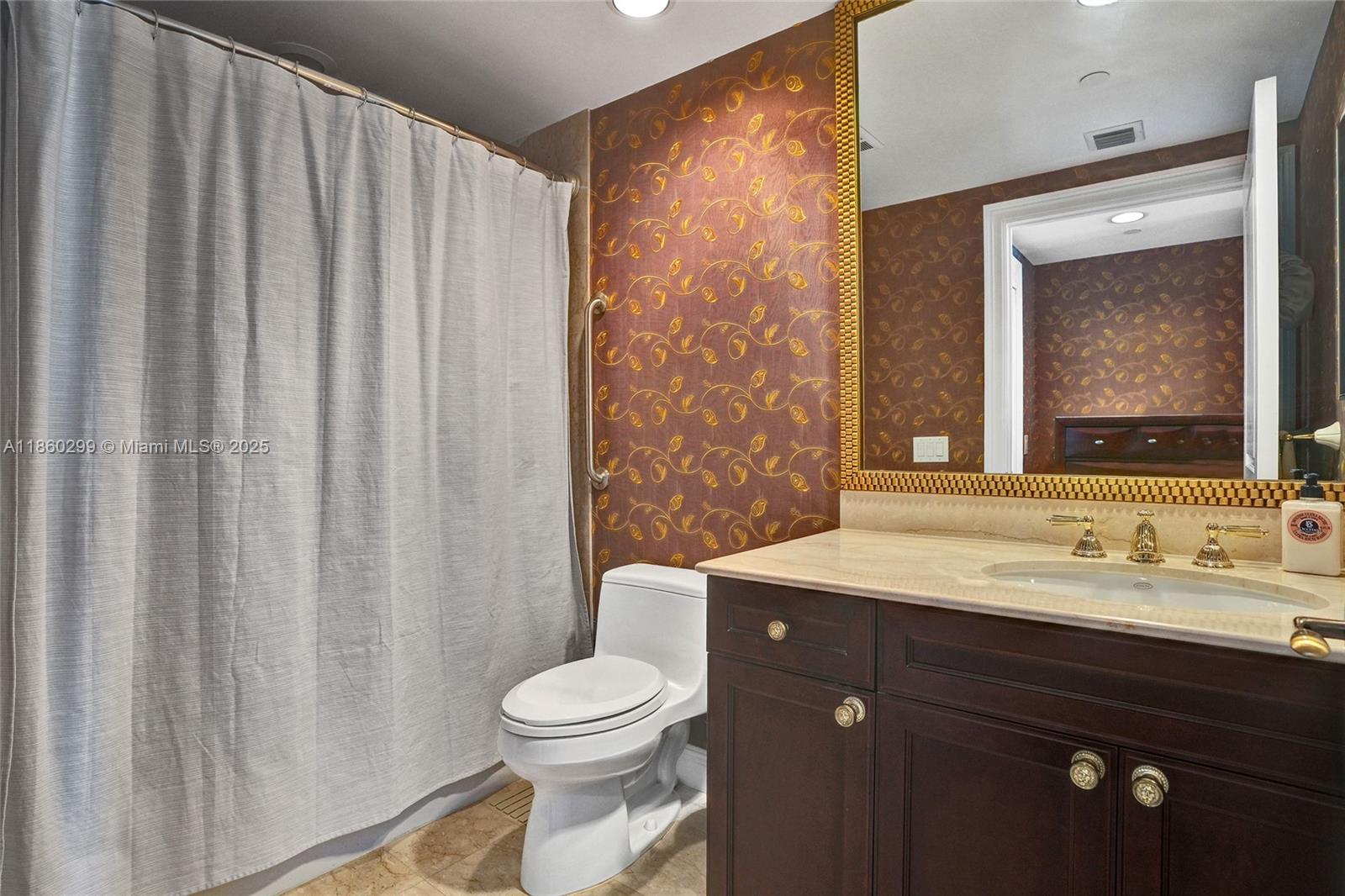 BELLAMARE @ WILLIAMS ISLA - Residential