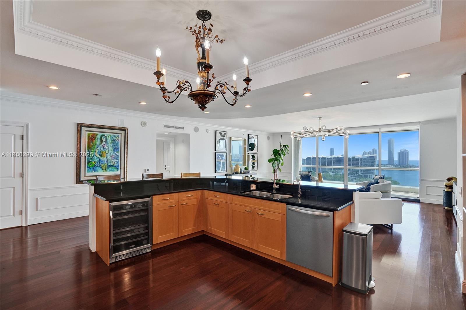 6000 Island Blvd. 1802