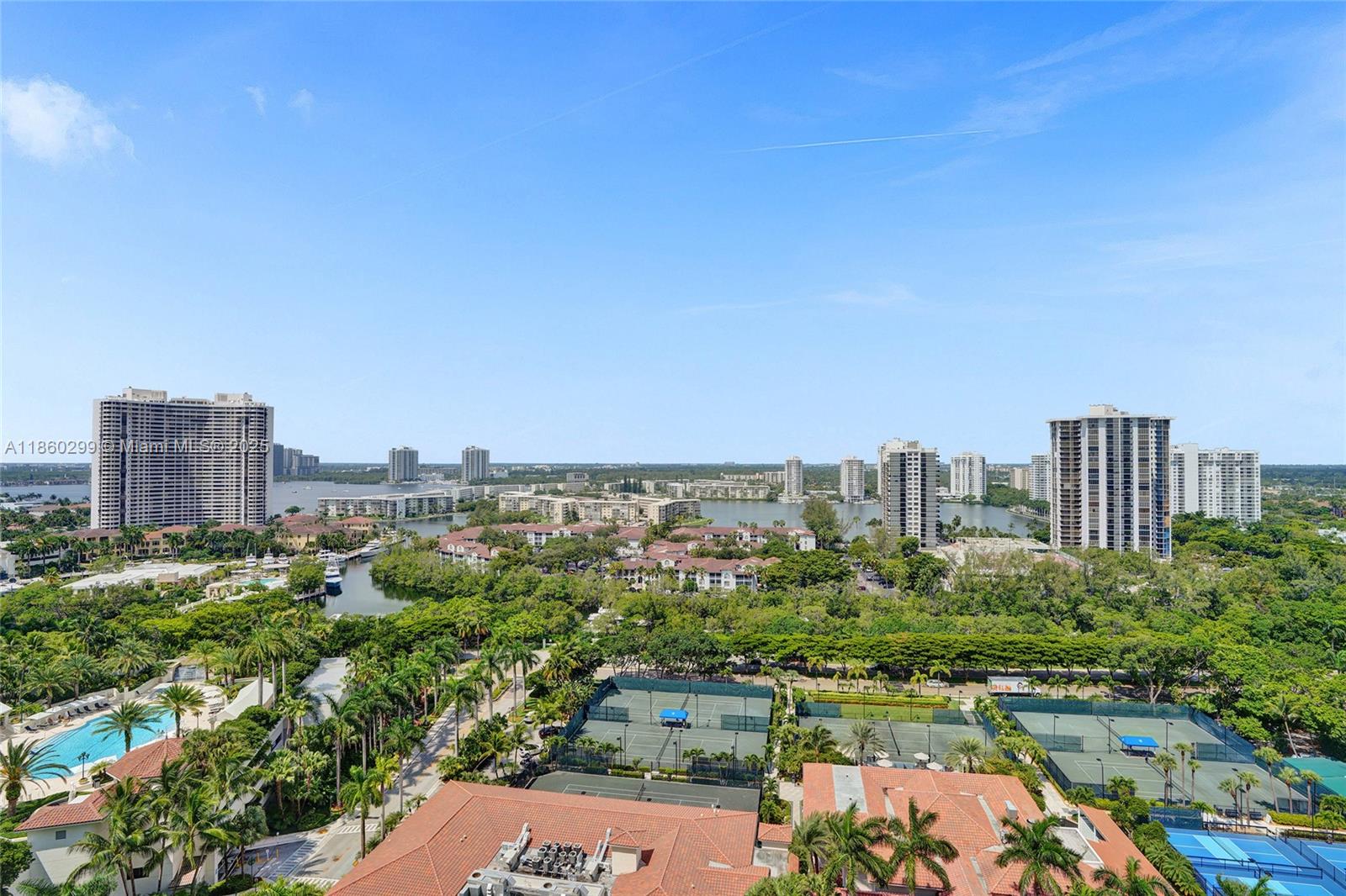 BELLAMARE @ WILLIAMS ISLA - Residential