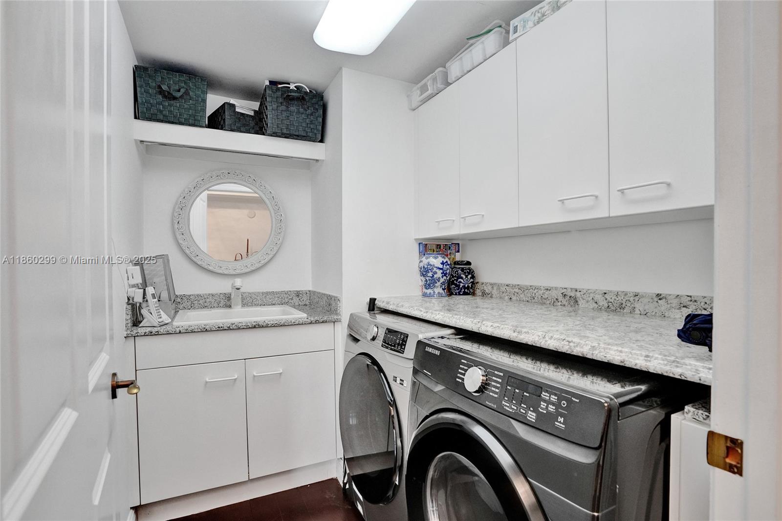 BELLAMARE @ WILLIAMS ISLA - Residential