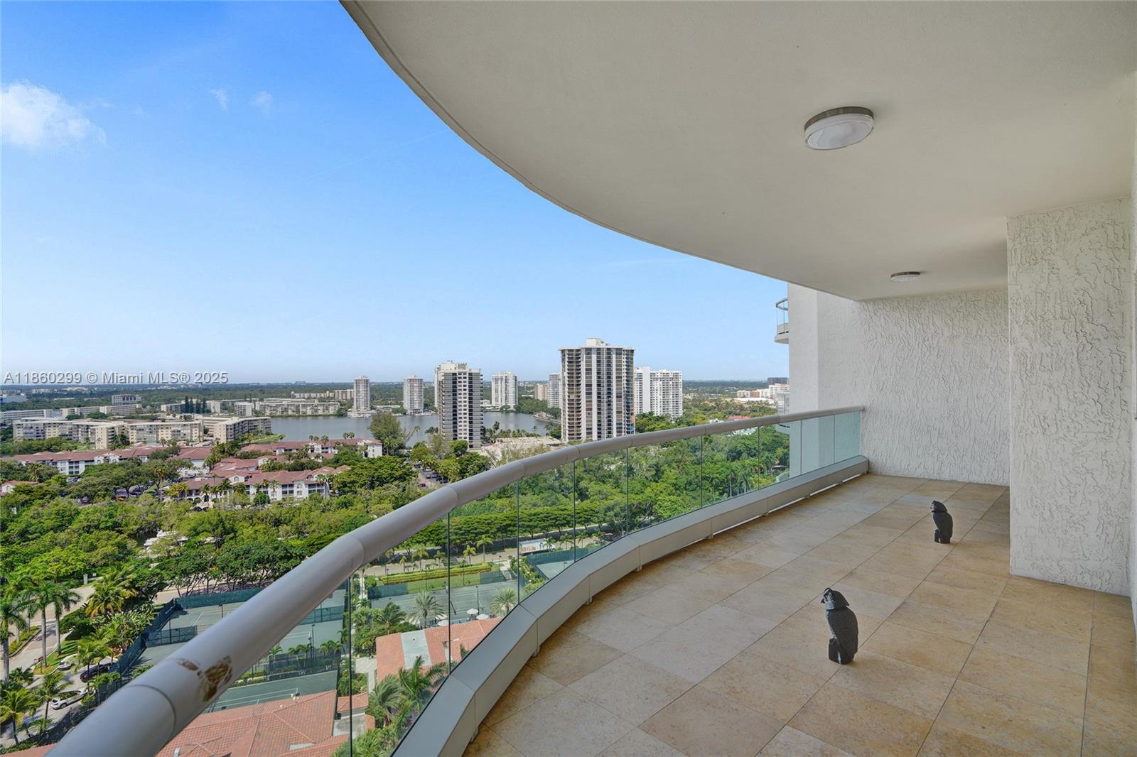 BELLAMARE @ WILLIAMS ISLA - Residential