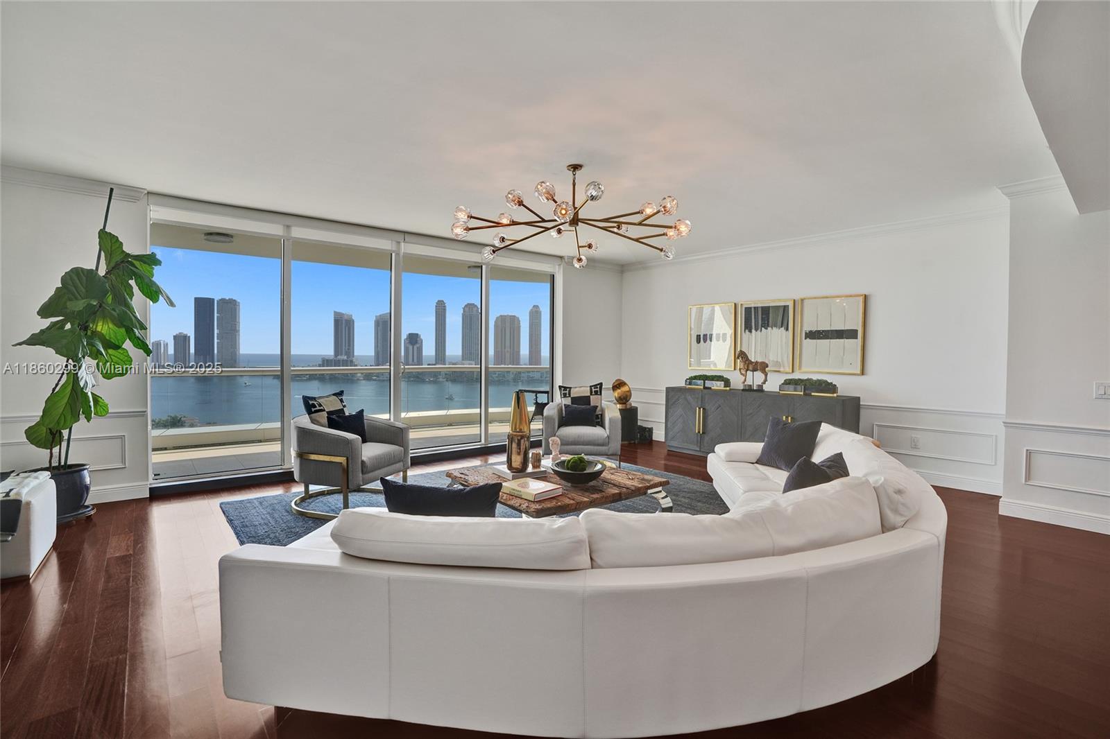 BELLAMARE @ WILLIAMS ISLA - Residential