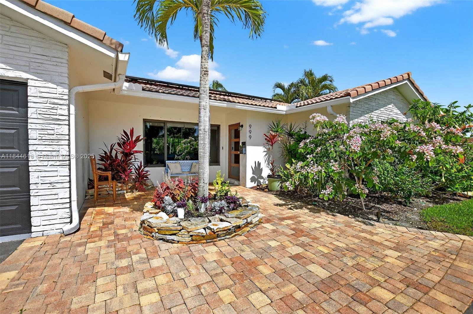 999 NW 16th Ter, Boca Raton, FL, 33486/$870,000 2 999 NW 16th Ter