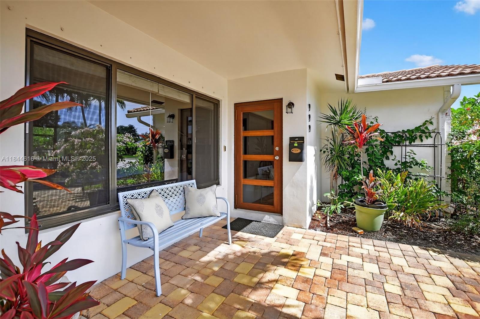 999 NW 16th Ter, Boca Raton, FL, 33486/$870,000 1 999 NW 16th Ter