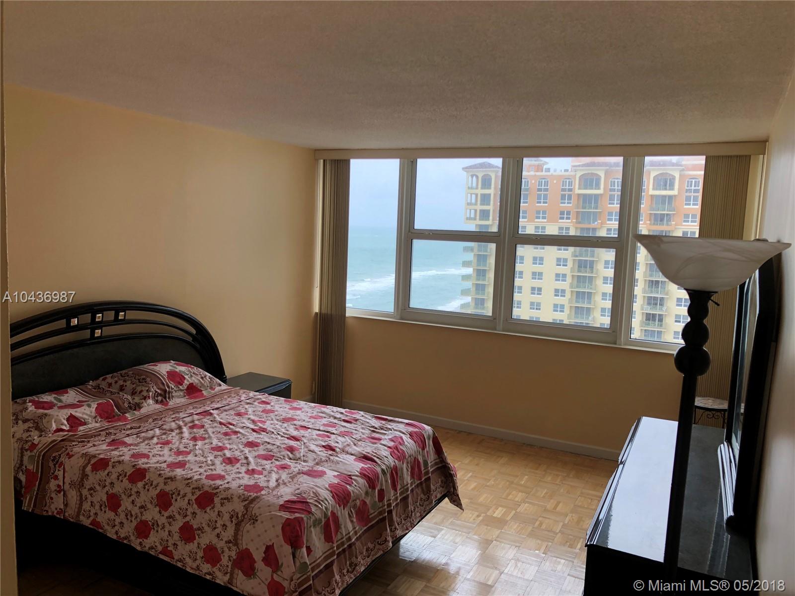 PARKER PLAZA ESTATES COND - Residential Lease