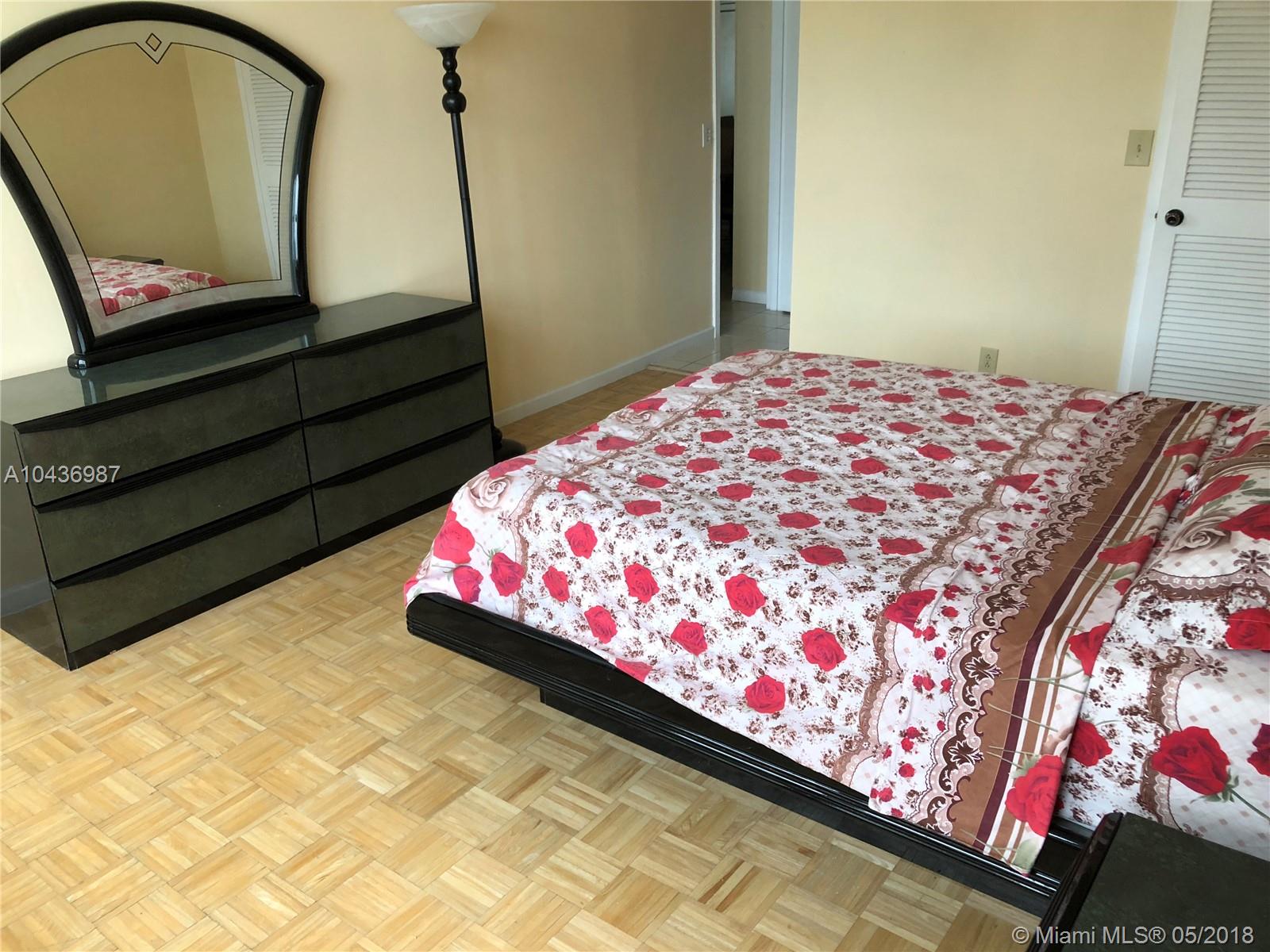 PARKER PLAZA ESTATES COND - Residential Lease