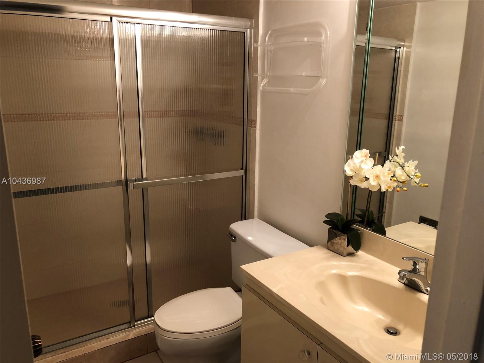 PARKER PLAZA ESTATES COND - Residential Lease