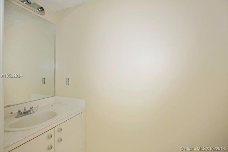 WEITZER LAGO MAR HOMES - Residential Lease