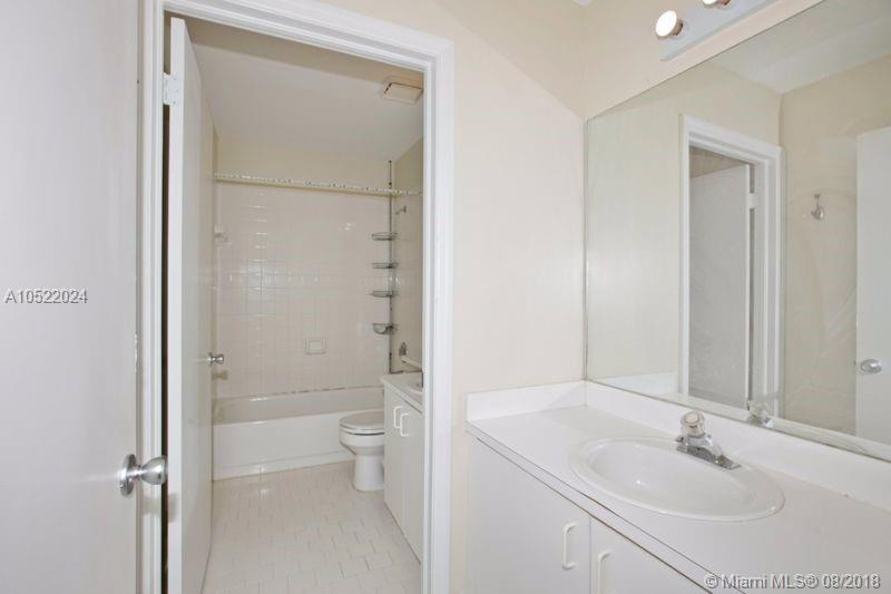 WEITZER LAGO MAR HOMES - Residential Lease