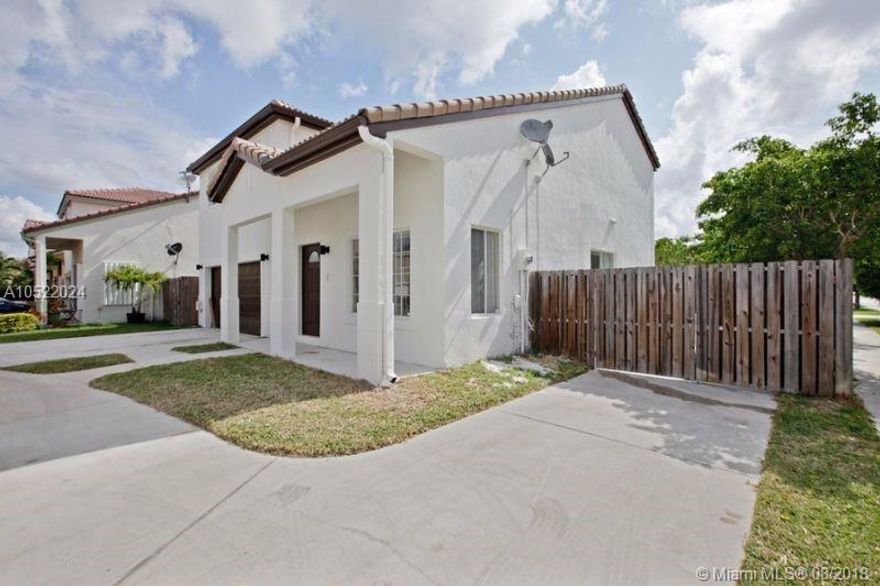 Beautiful home, Pets welcome with $35.00 monthly pet rent for up to 3 pets and $250.00 pet fee per pet (NO pit bulls, Rottweilers, and/or combination of any)  Security deposit is based on credit, $50.00 application fee per person, app done online, documented income required, Must make a minimum 3 times rent to qualify**Deposit will be due within 48 hours of approval and move in date max 9 days from application date***There is an extra $17.95 monthly service fee for the smart home system ***Commissions paid for NON-Invitation Homes Residents ONLY**There is a one time $50.00 account set up fee as part of move in monies***This home has a 2 year lease option available, terms apply****HOA approval required. App fee is $55 per person plus $15 Notary fee. Approval can take up to 15 business days.