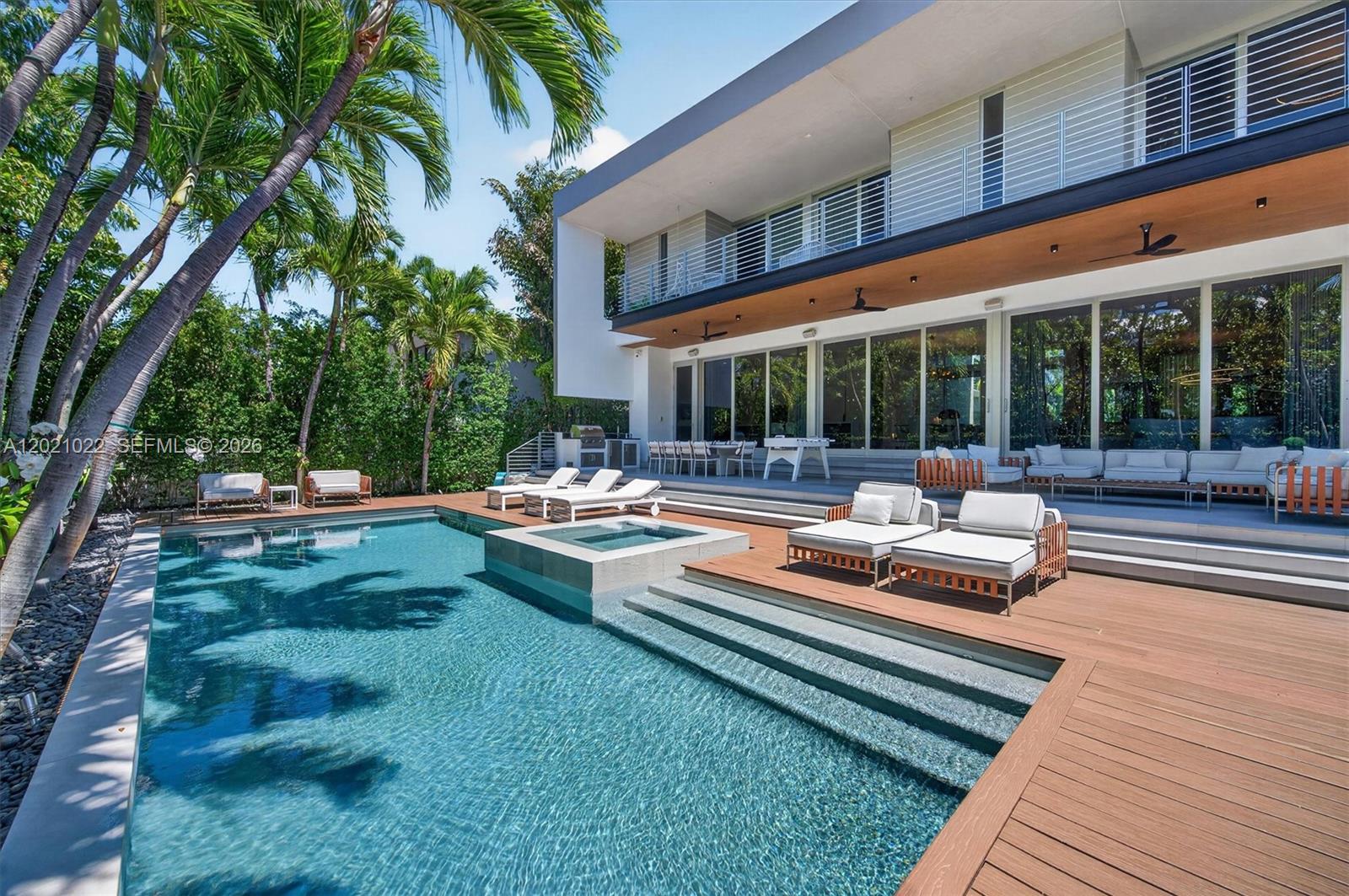 BISCAYNE KEY ESTATES - Residential