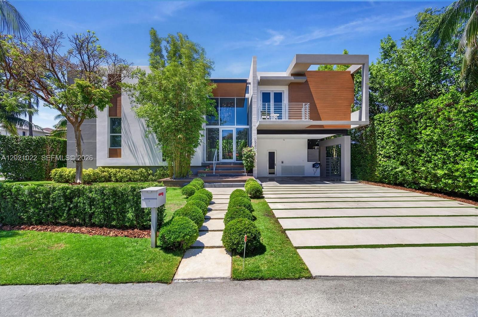 BISCAYNE KEY ESTATES - Residential