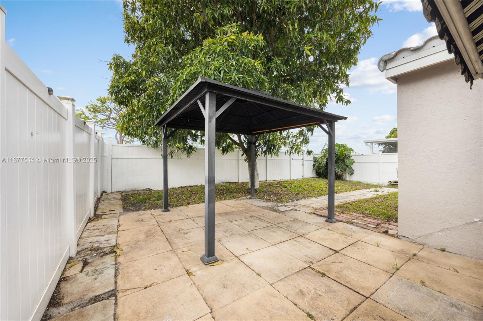 NAUTICA 2 - Residential