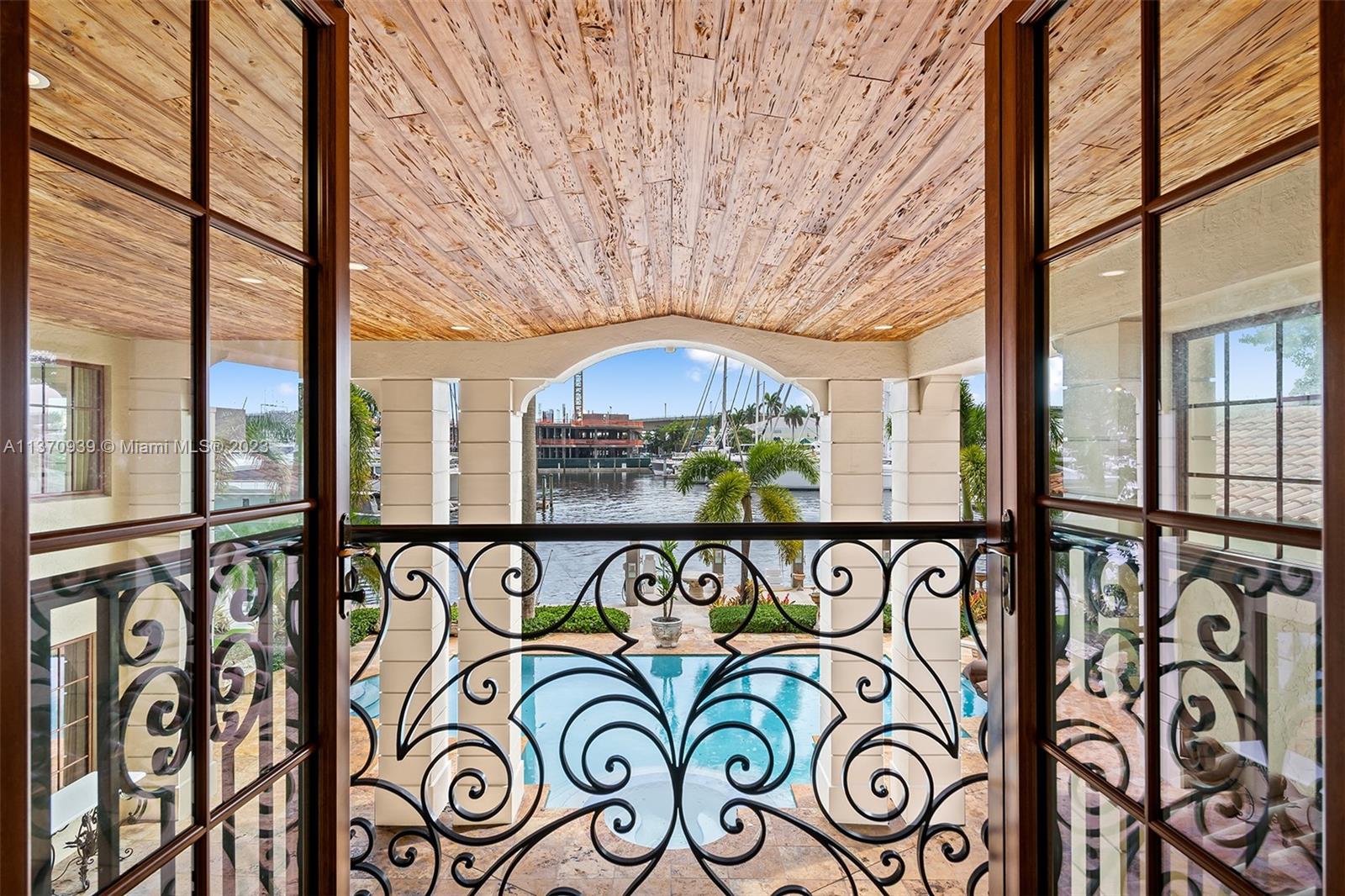 HARBOR BEACH - Residential