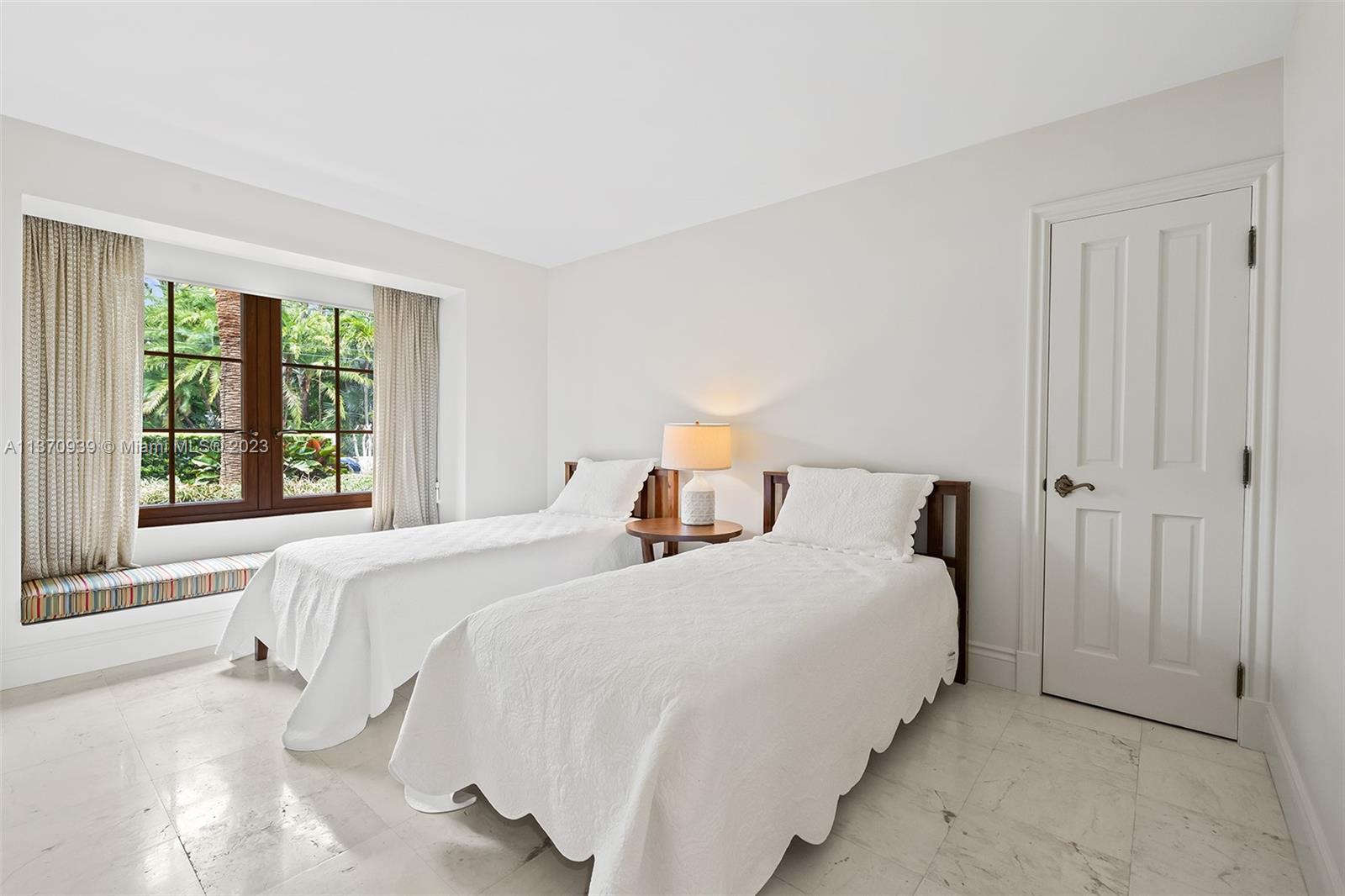 HARBOR BEACH - Residential