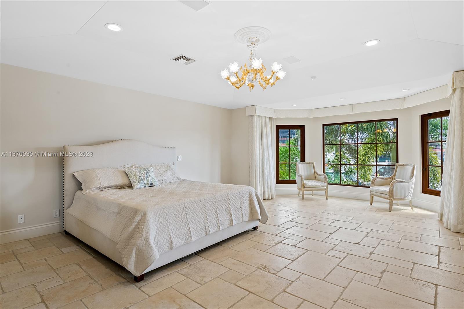 HARBOR BEACH - Residential