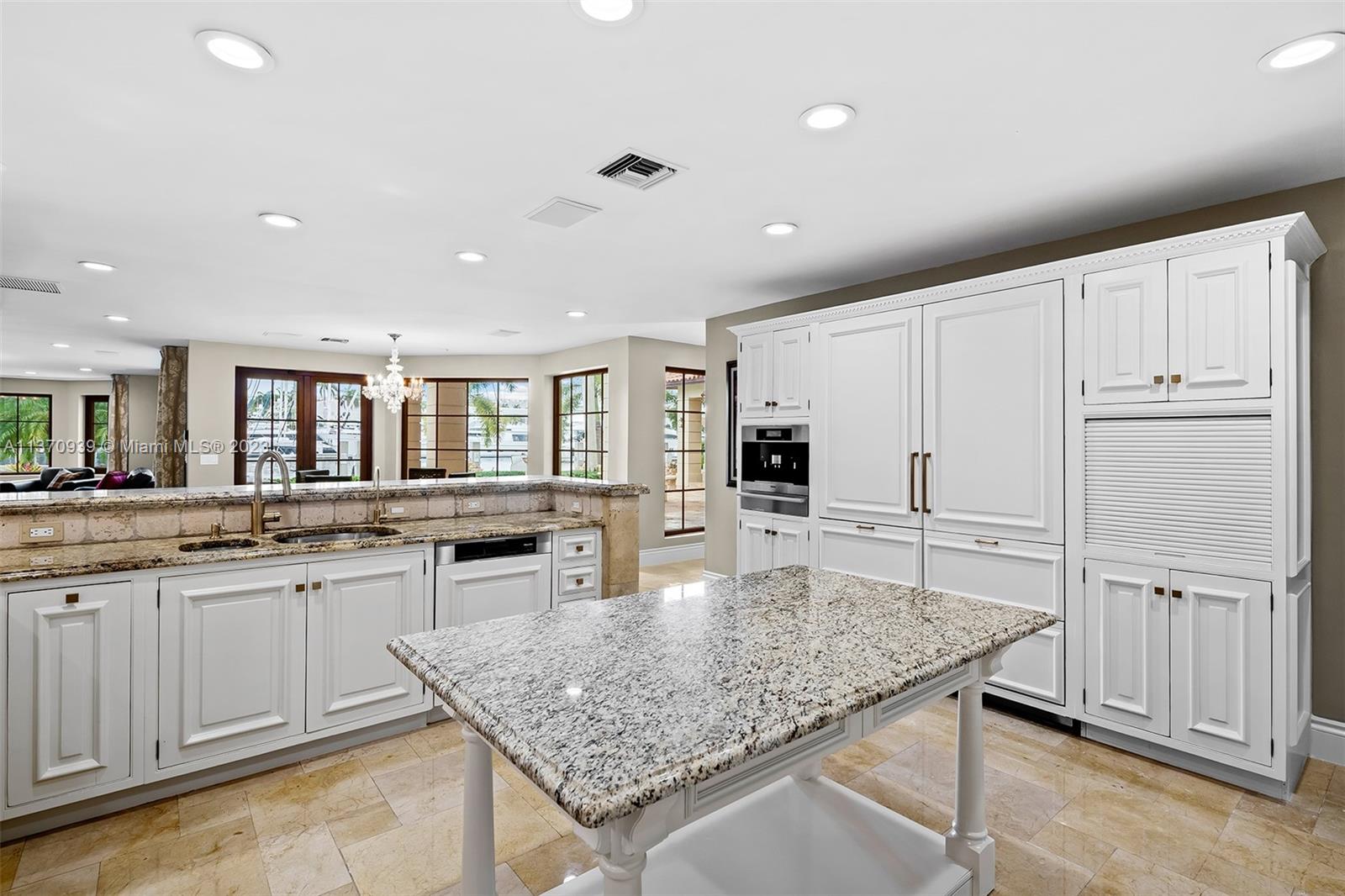 HARBOR BEACH - Residential