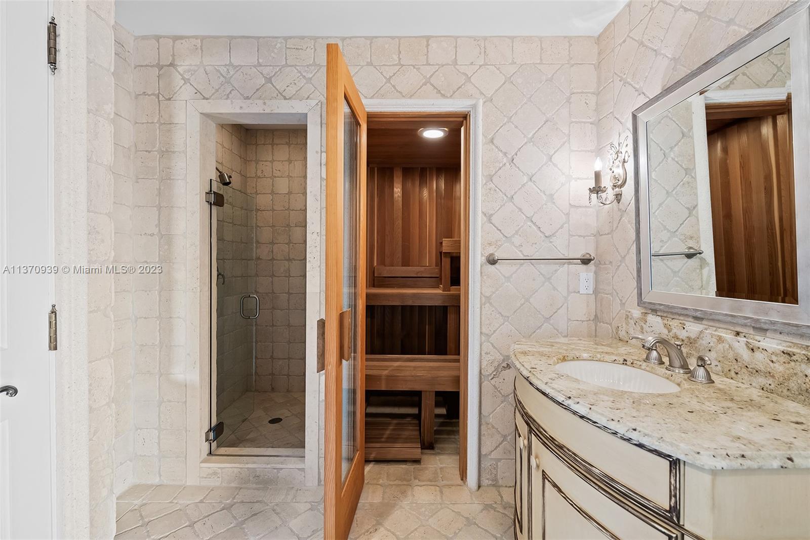 HARBOR BEACH - Residential