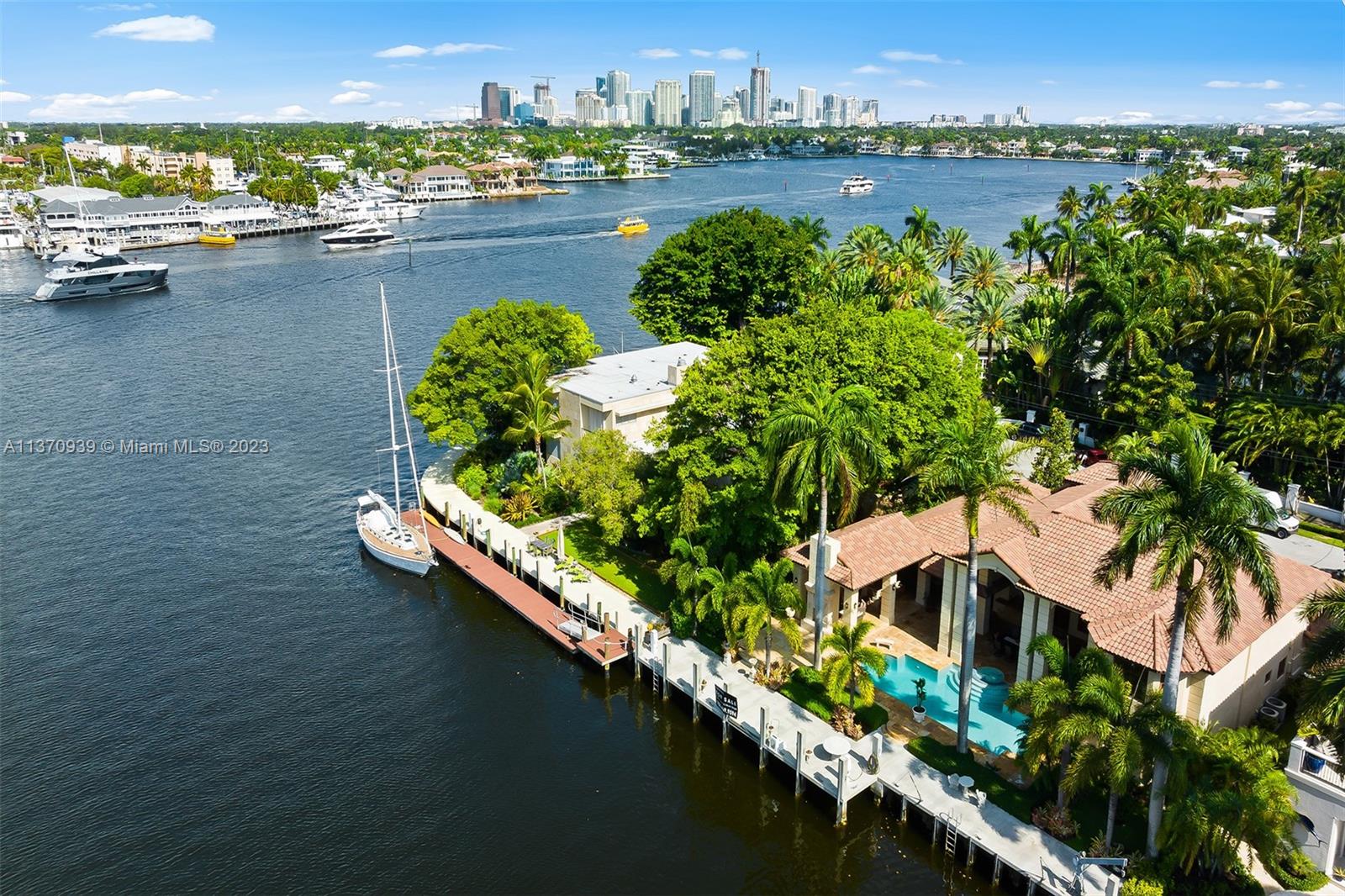 HARBOR BEACH - Residential