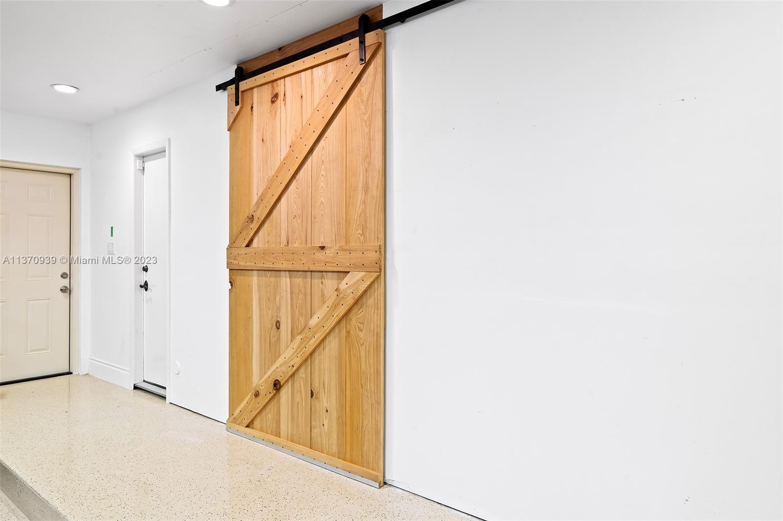 HARBOR BEACH - Residential