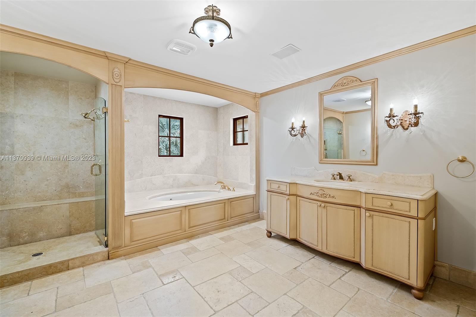 HARBOR BEACH - Residential