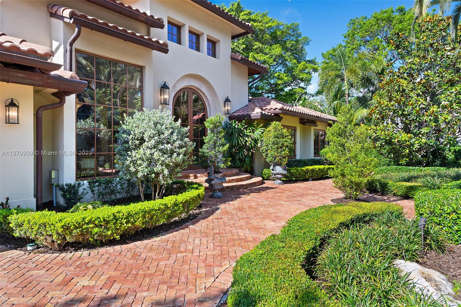 HARBOR BEACH - Residential