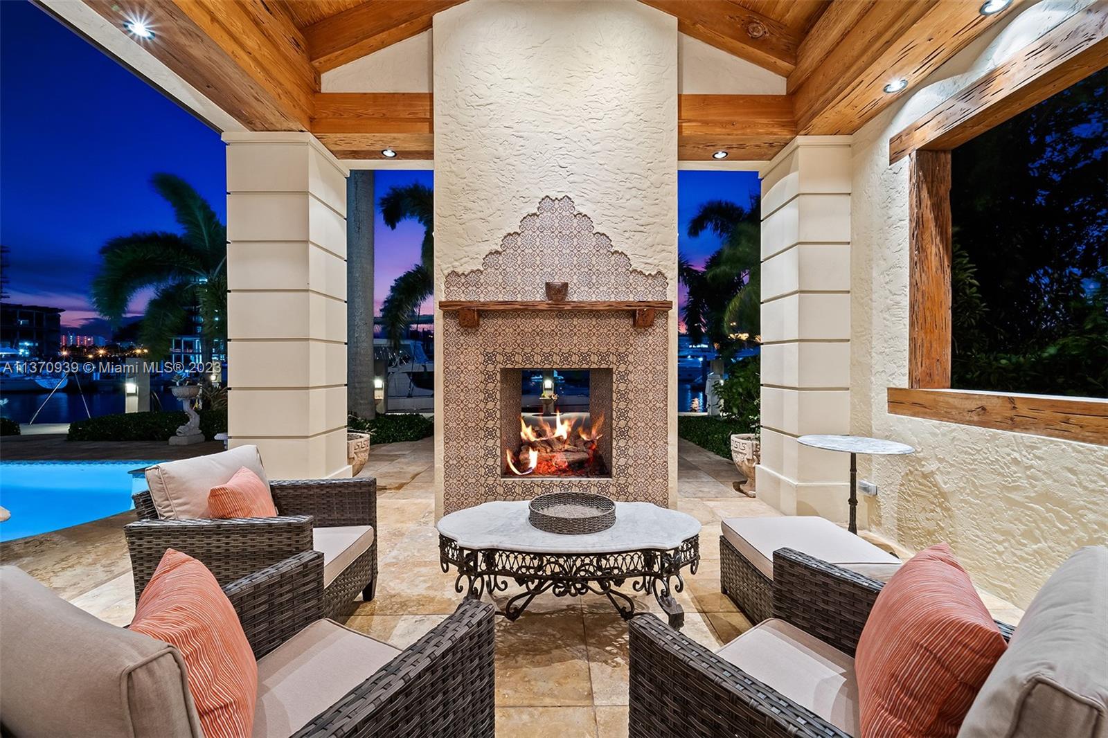 HARBOR BEACH - Residential