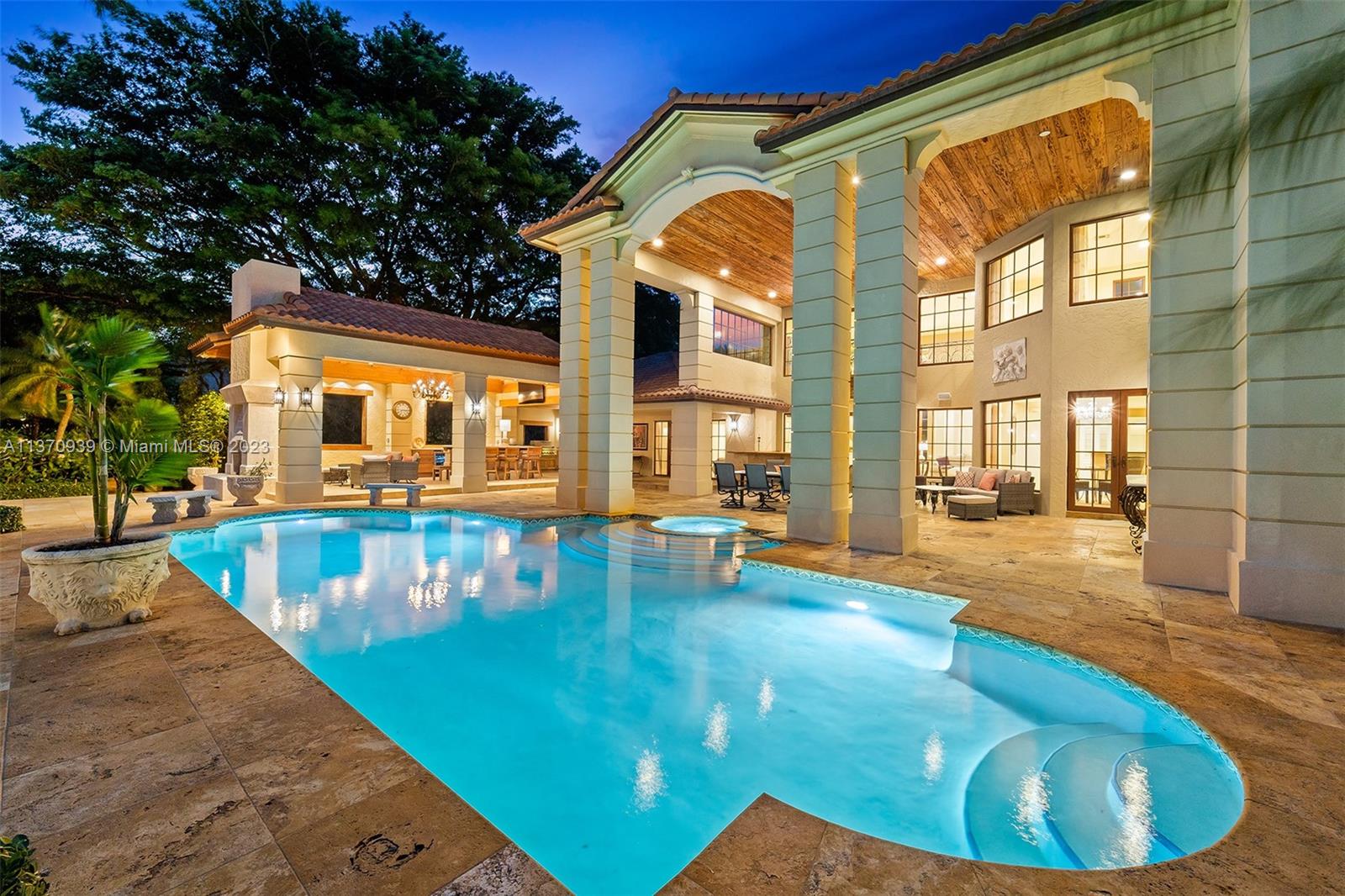 HARBOR BEACH - Residential