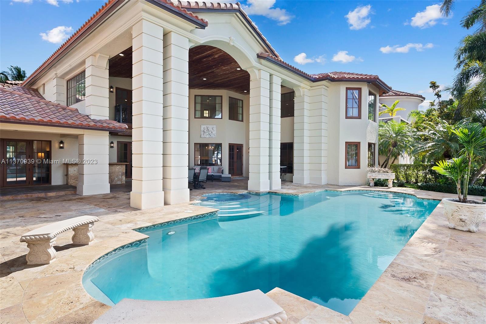 HARBOR BEACH - Residential