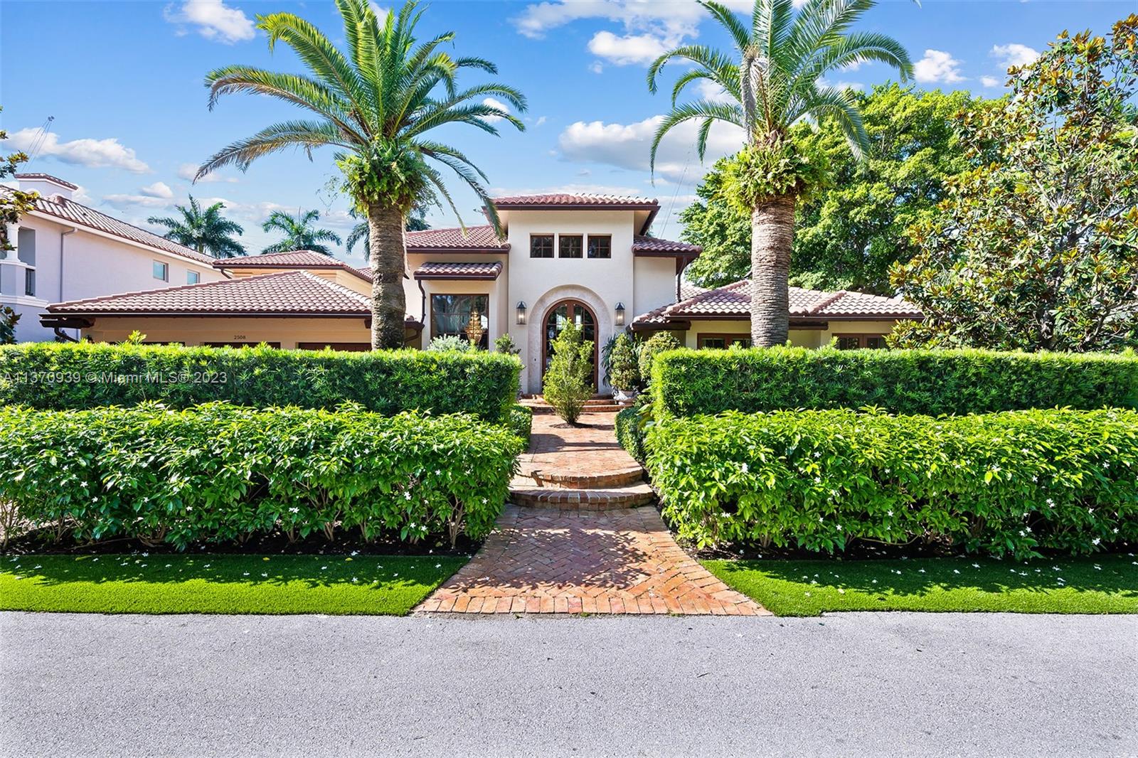 HARBOR BEACH - Residential