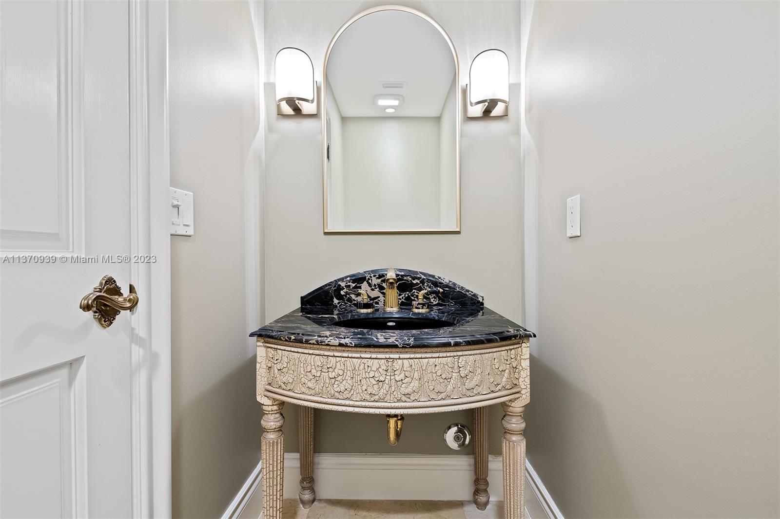 HARBOR BEACH - Residential