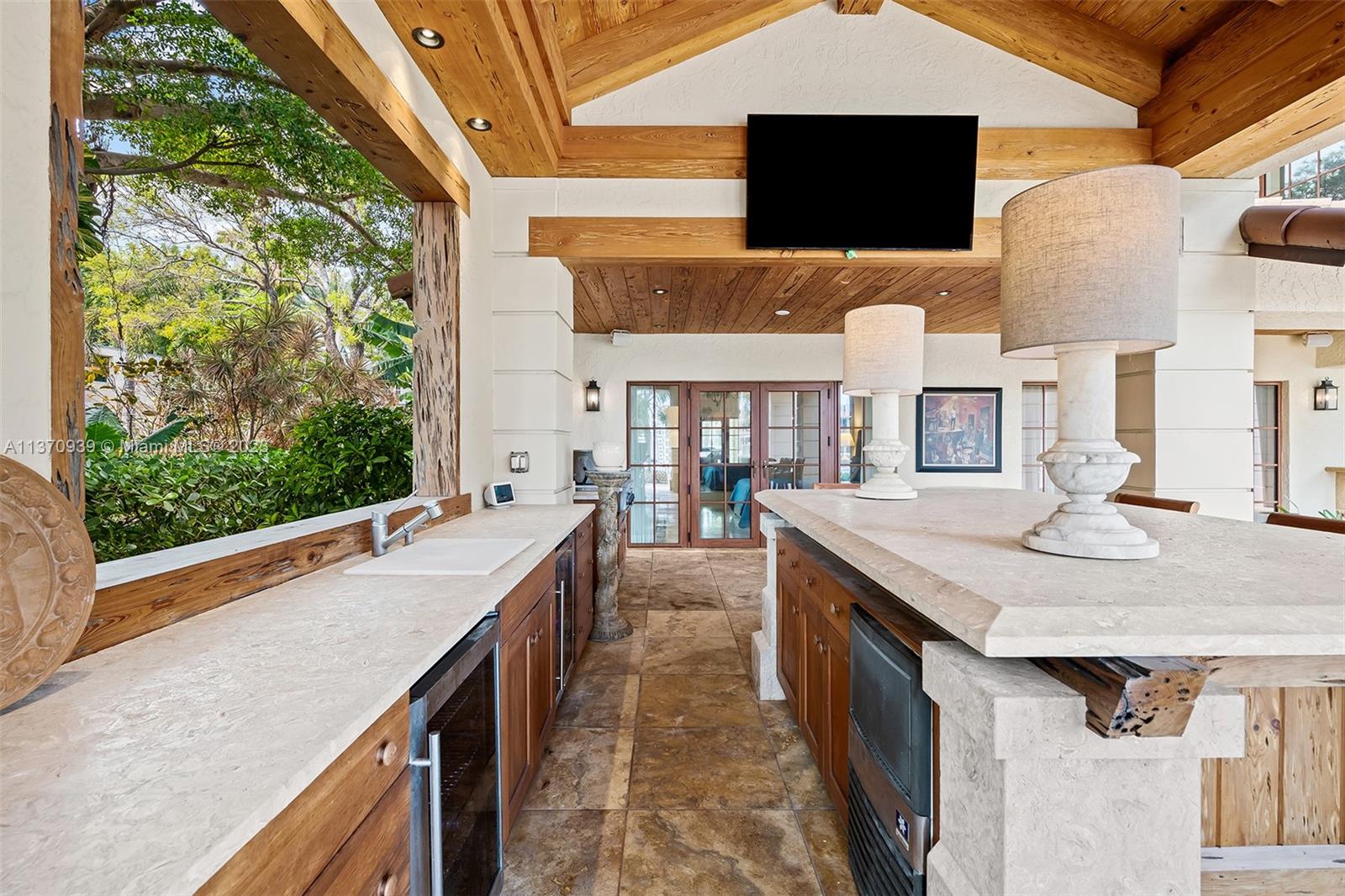 HARBOR BEACH - Residential