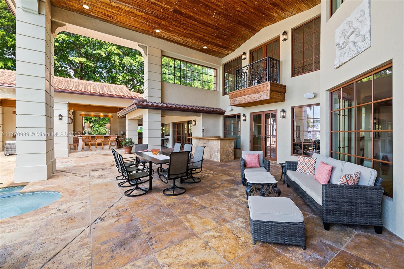 HARBOR BEACH - Residential