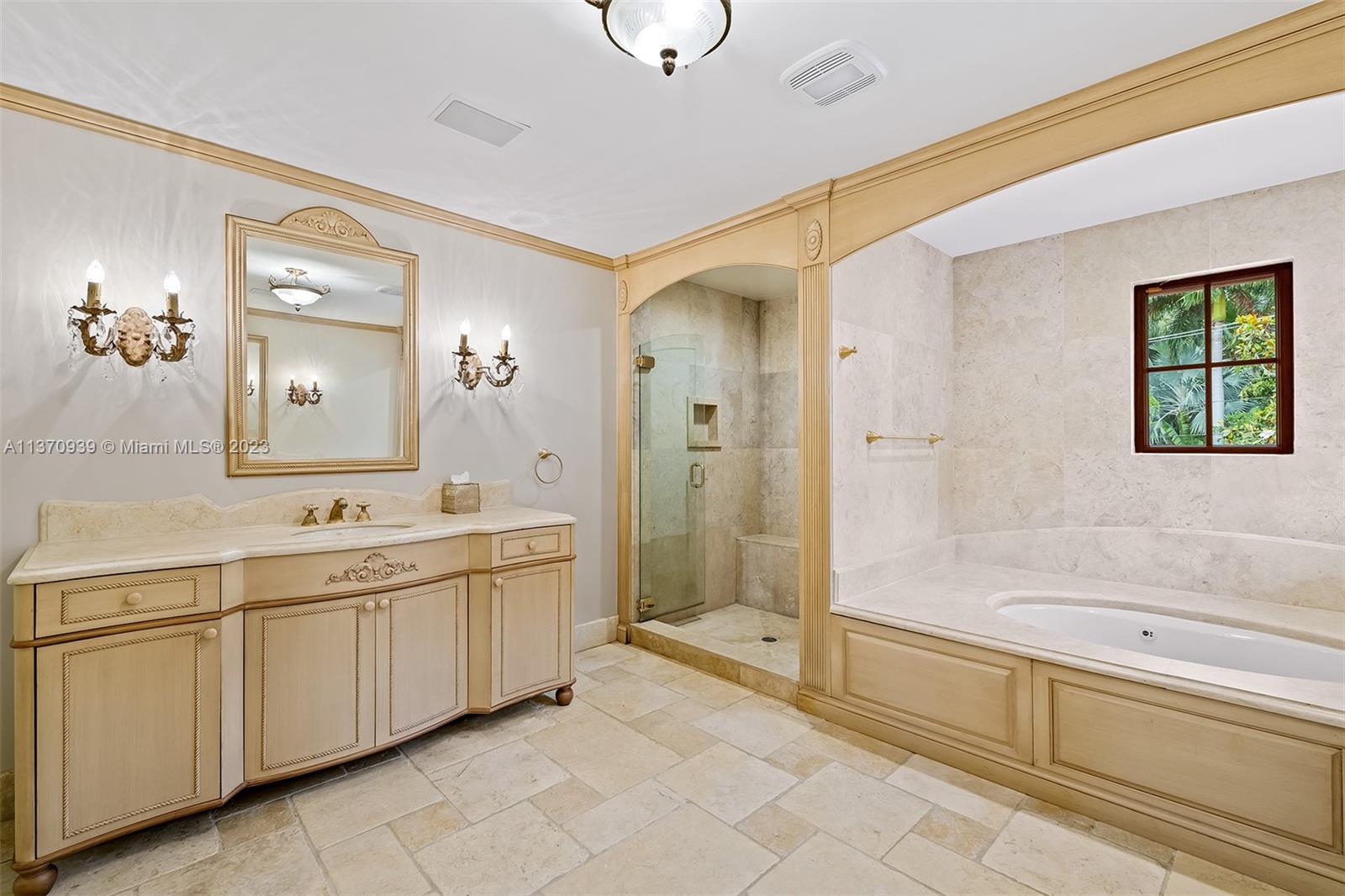 HARBOR BEACH - Residential