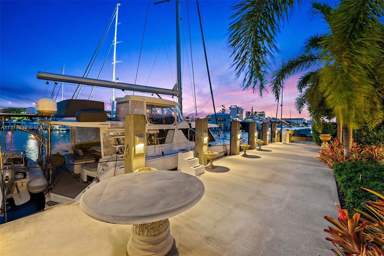 HARBOR BEACH - Residential