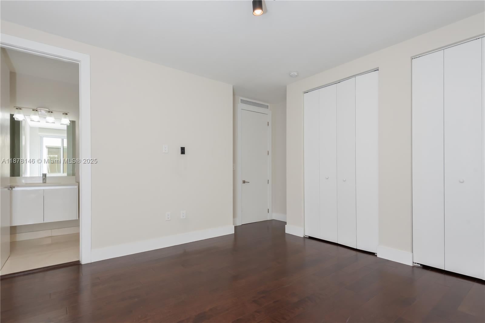 DORAL COMMONS RESIDENTIAL - Residential