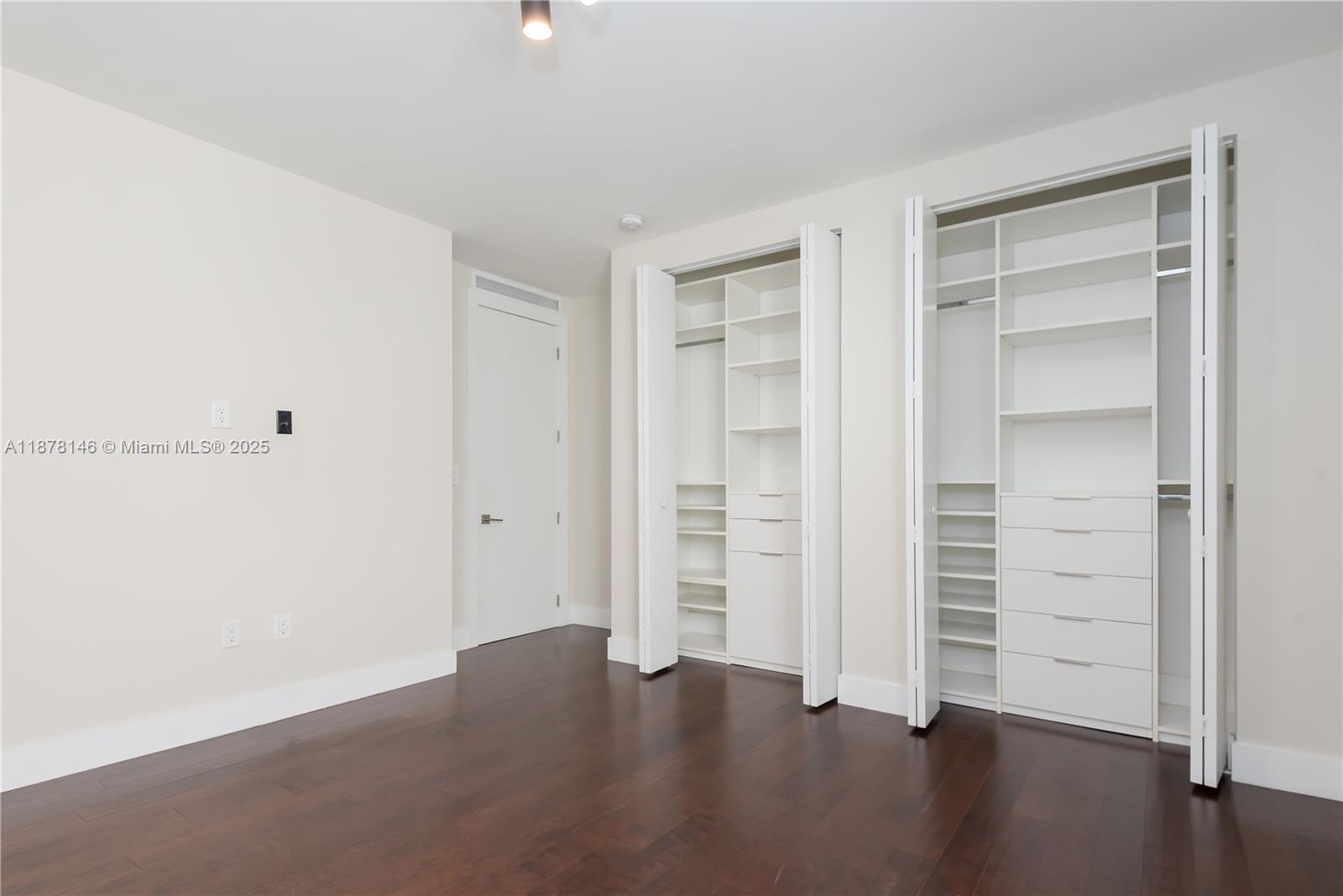 DORAL COMMONS RESIDENTIAL - Residential