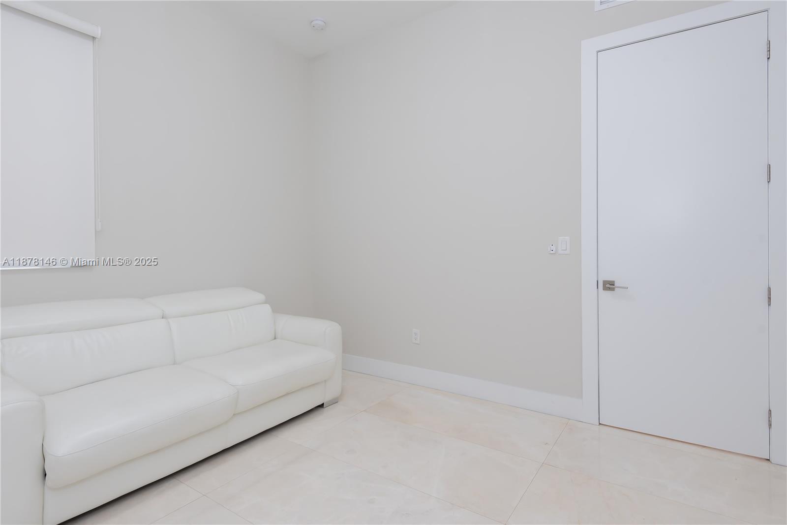DORAL COMMONS RESIDENTIAL - Residential