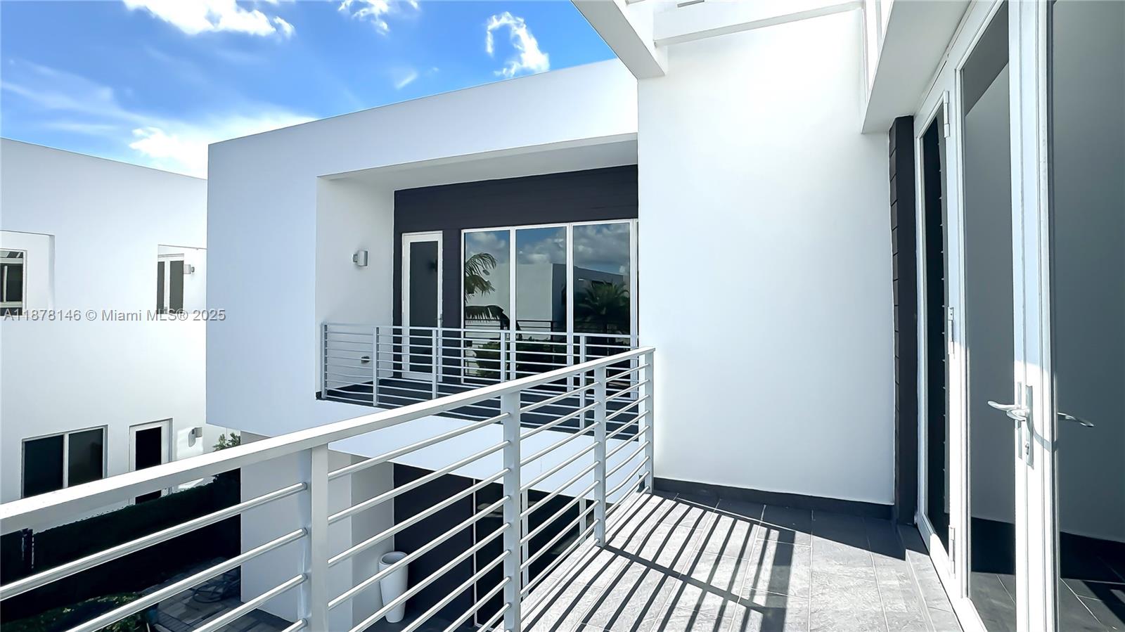 DORAL COMMONS RESIDENTIAL - Residential