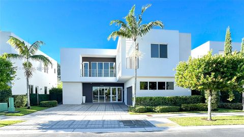 Photo of 10050 NW 74th Ter, Doral, FL 33178 (MLS # A11878146) Photo of 10050 NW 74th Ter, Doral, FL 33178 (MLS # A11878146)