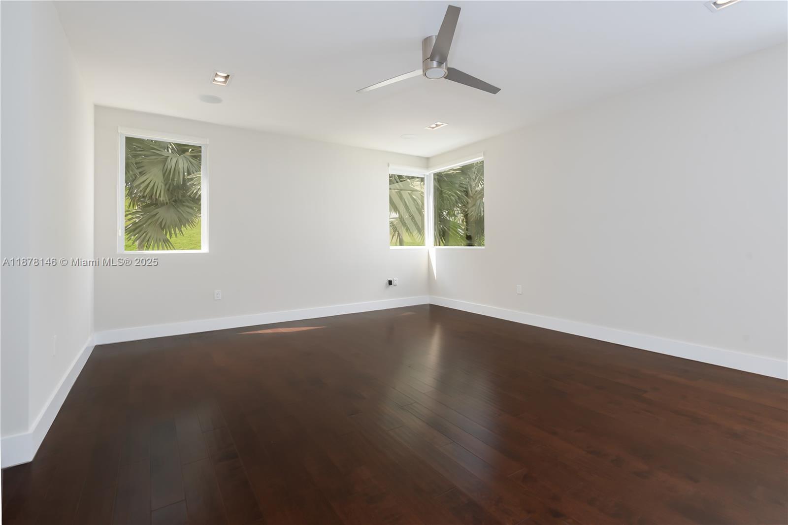 DORAL COMMONS RESIDENTIAL - Residential