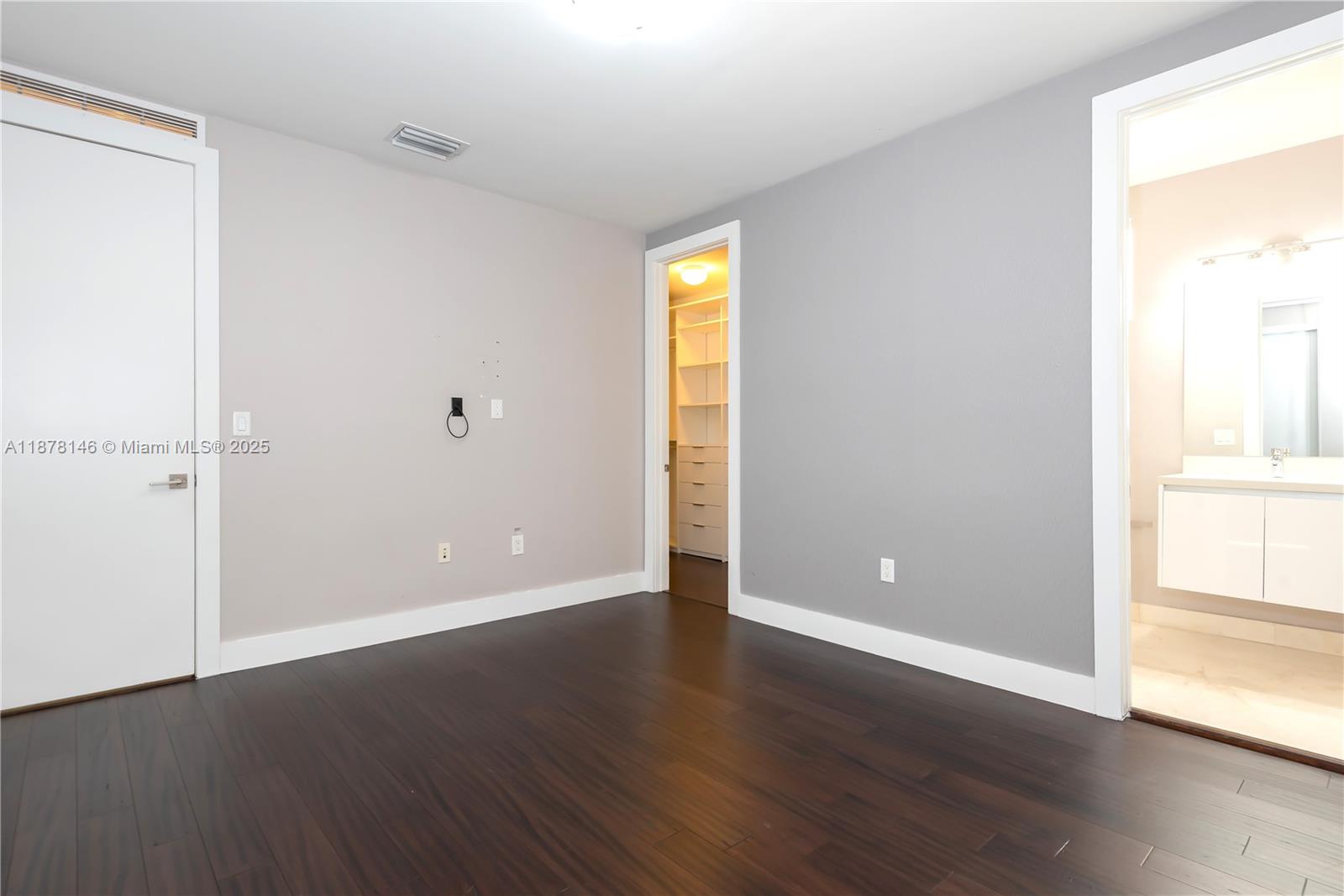 DORAL COMMONS RESIDENTIAL - Residential