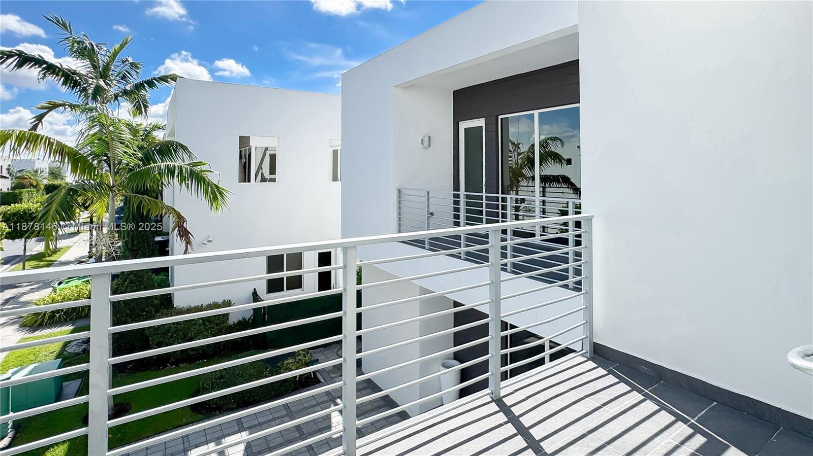 DORAL COMMONS RESIDENTIAL - Residential
