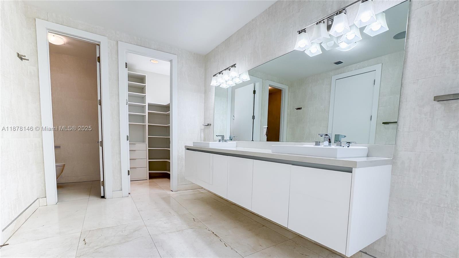 DORAL COMMONS RESIDENTIAL - Residential