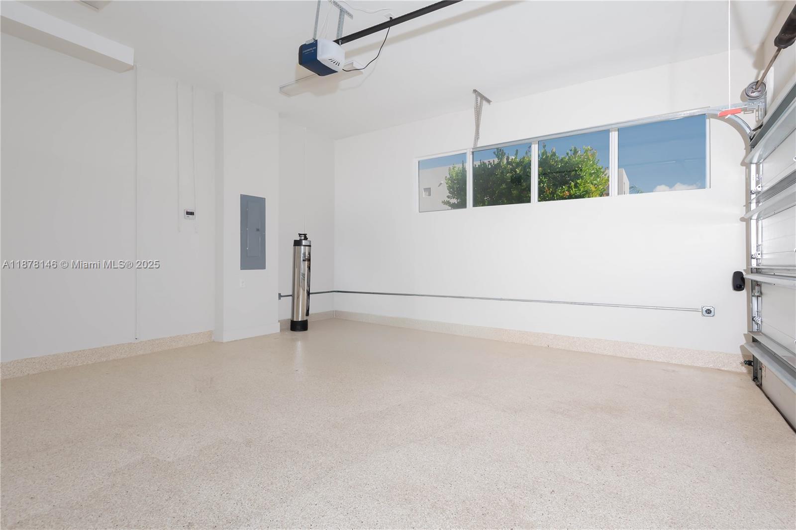 DORAL COMMONS RESIDENTIAL - Residential