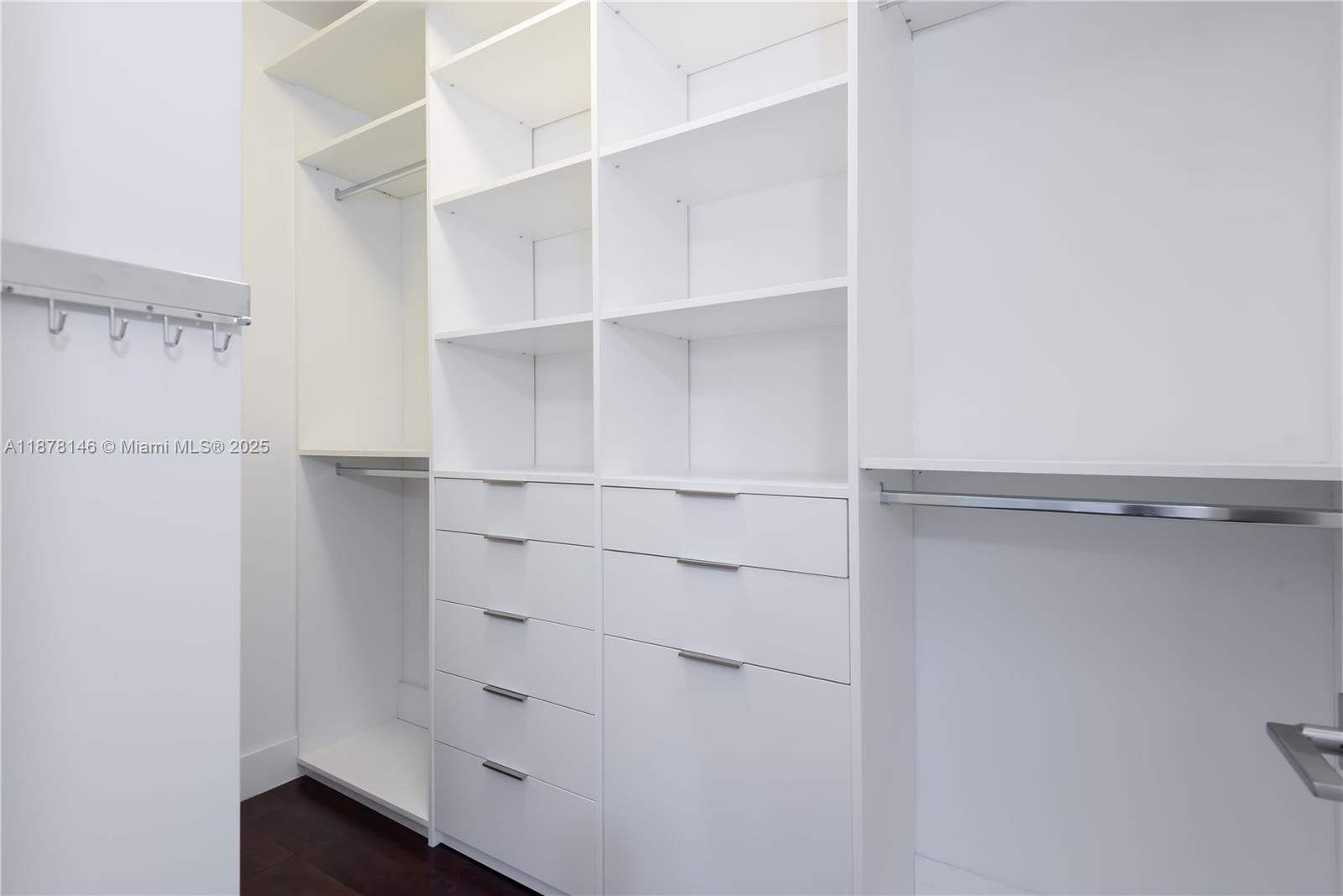 DORAL COMMONS RESIDENTIAL - Residential